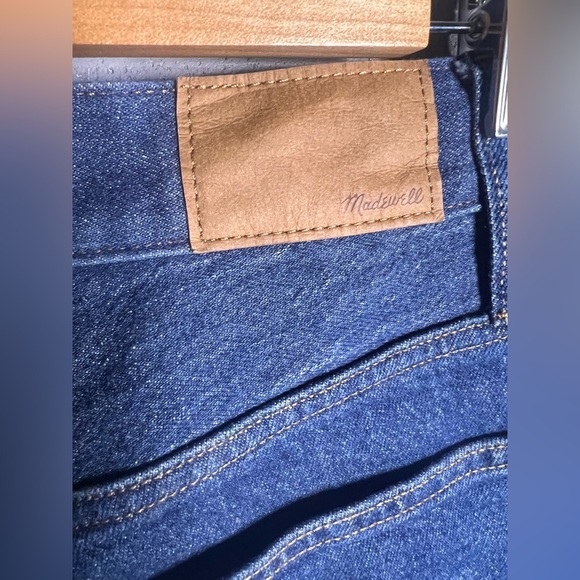 Madewell The Perfect Vintage Straight Jean in Greenhaven Wash: Seamed Version - Picture 7 of 11
